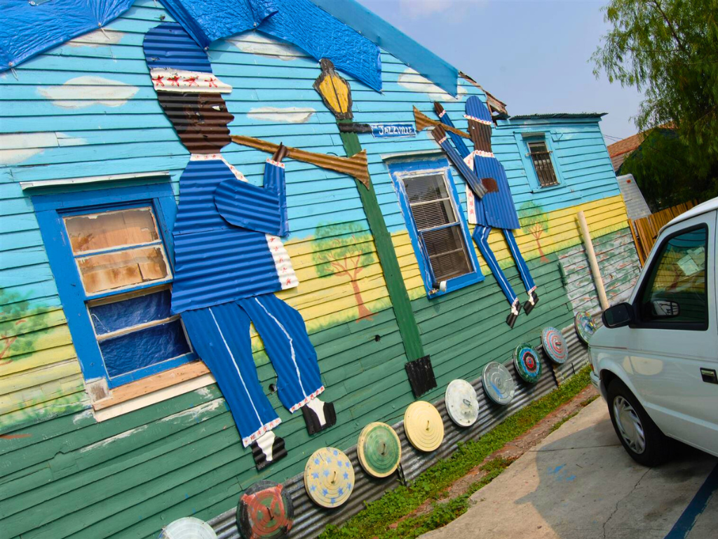 Participants of the Organize and Mobilize program receive individual mentoring.