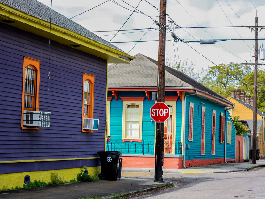 VPI staff member presents on research at a conference.